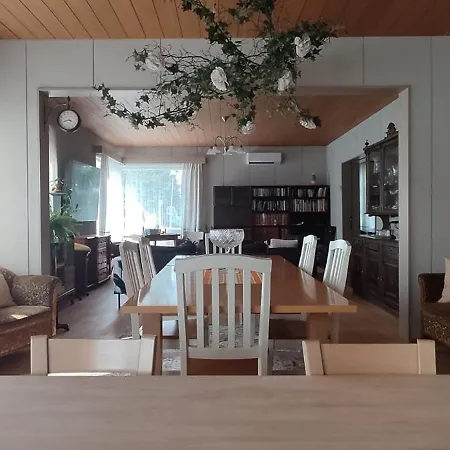 Kwatera prywatna Kortteer Keltainen Huone